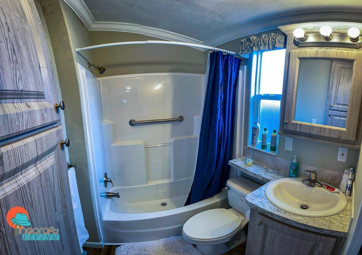 Pinecraft Cottage Tiny Home Sarasota Exterior foto